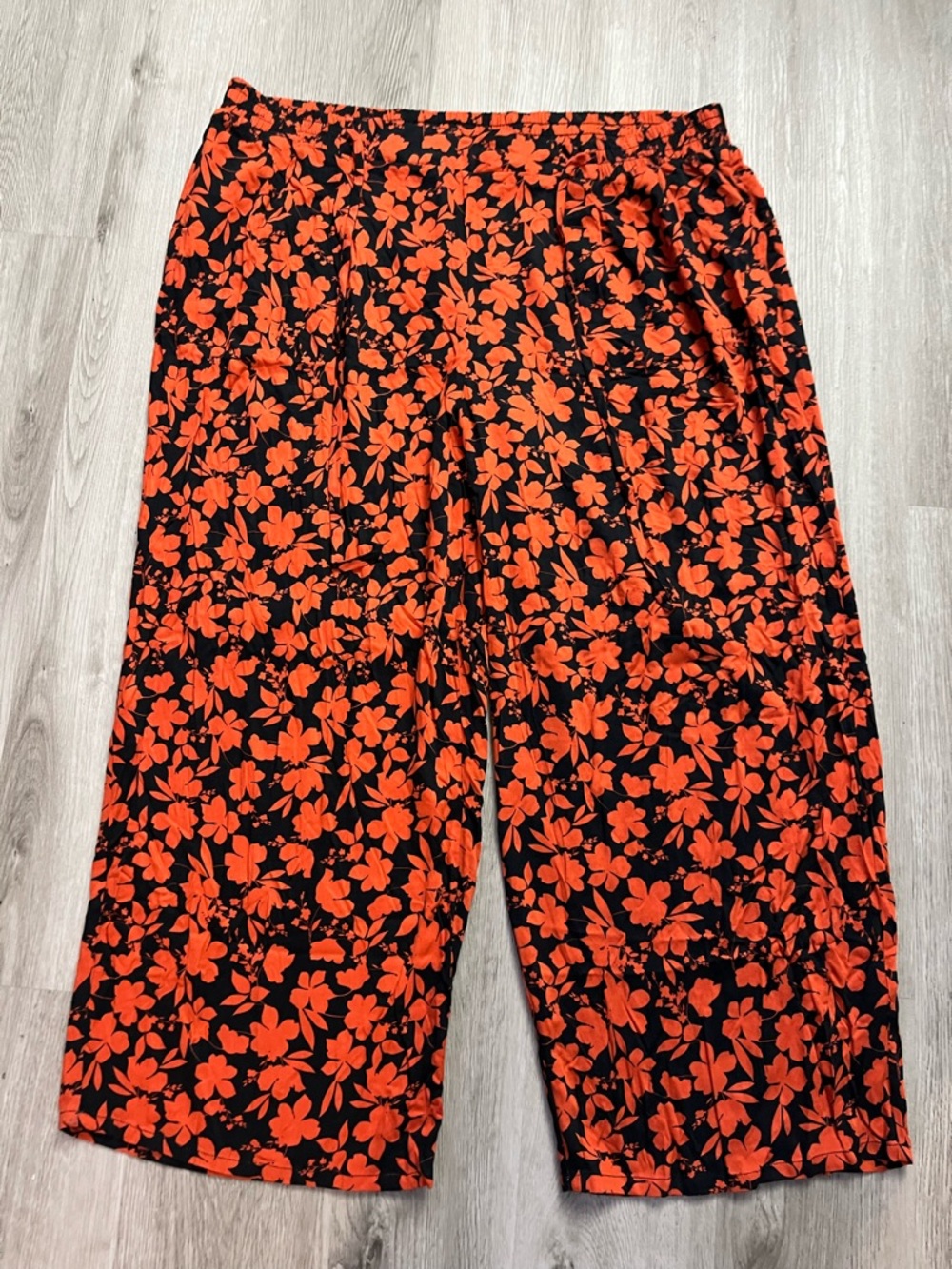 🔥0020–NWT Eloquii Wide Leg Pants in Black & Orange Floral